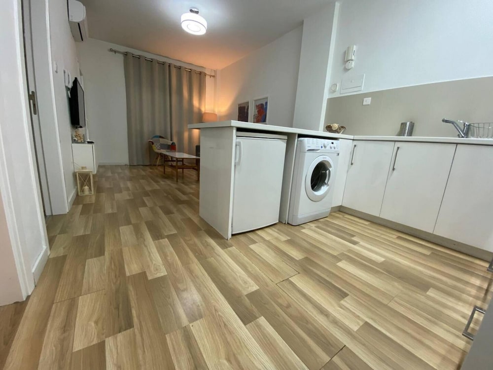 Seabreeze Limassol City Center Flat 5/50