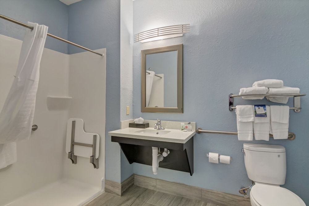 Iris Garden Inn 18/54