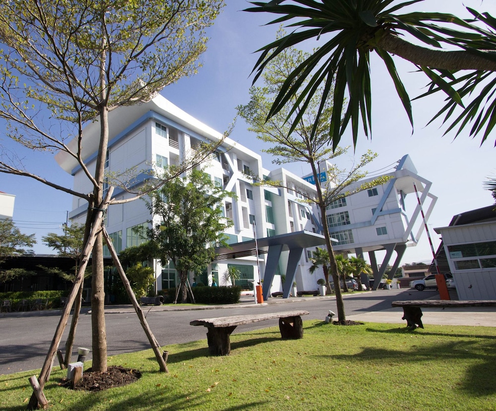 Primetime Hotel 19/20