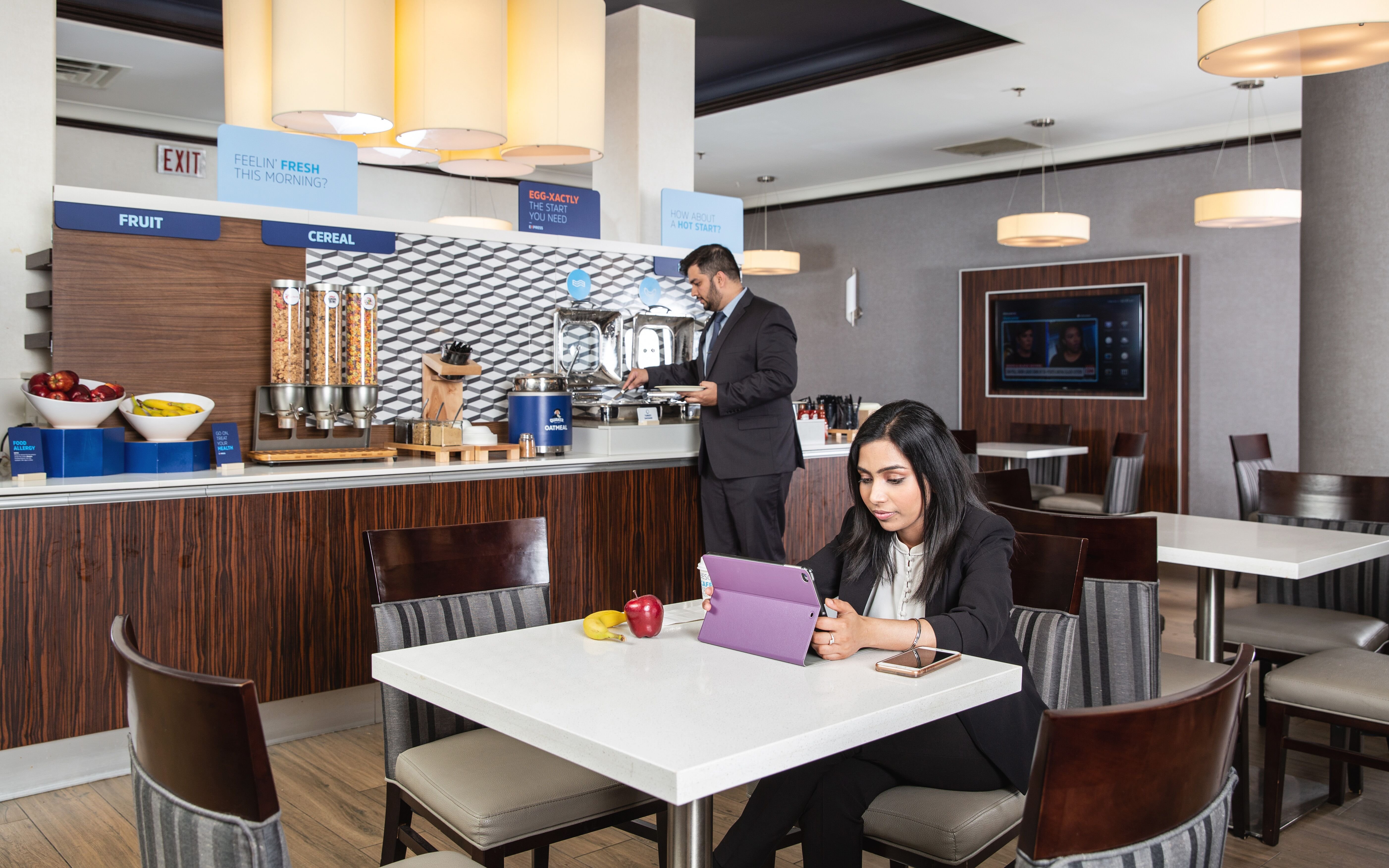Holiday Inn Express Edmonton Downtown 45/56