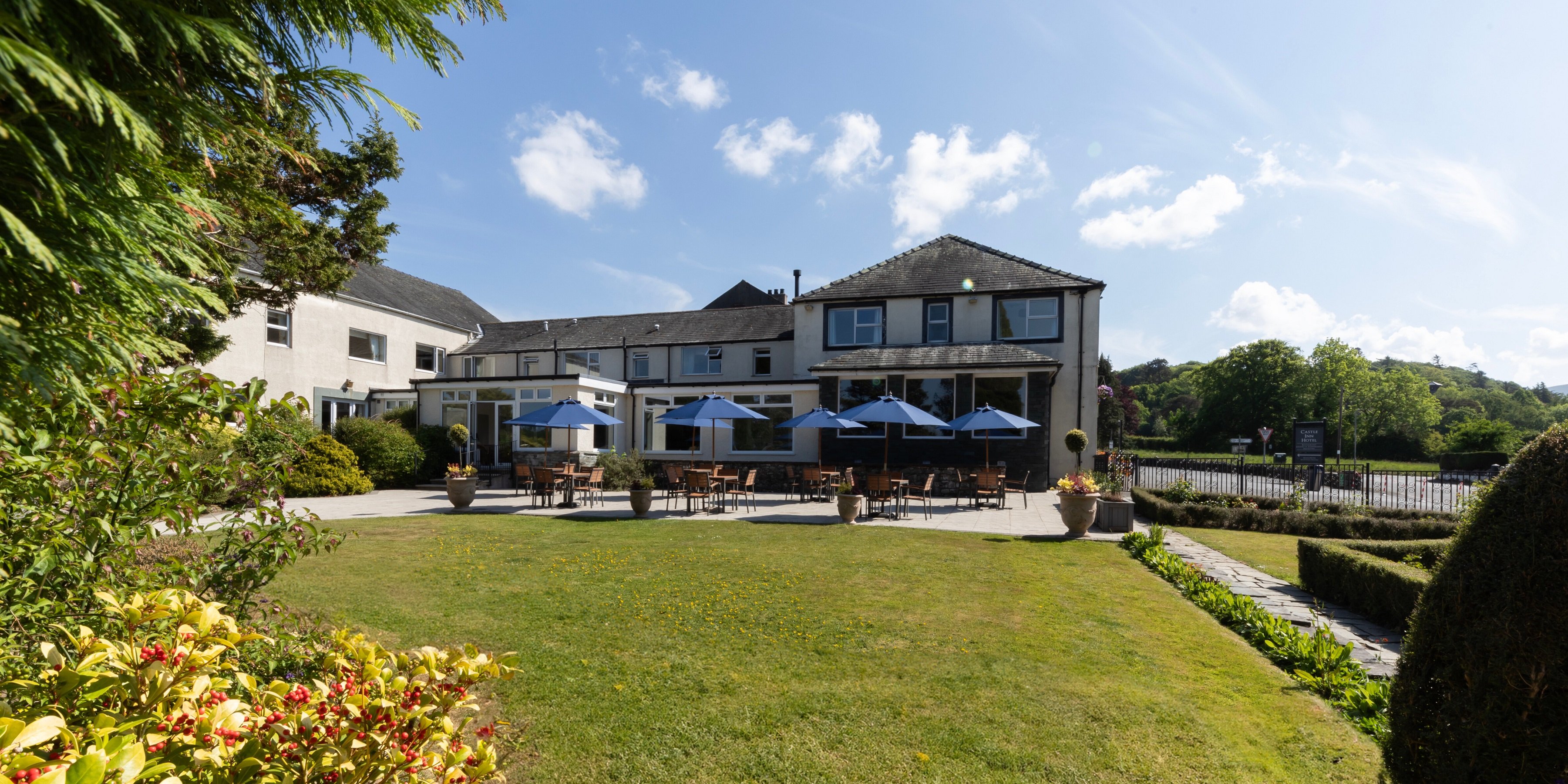 Lake District Castle Inn 43/50