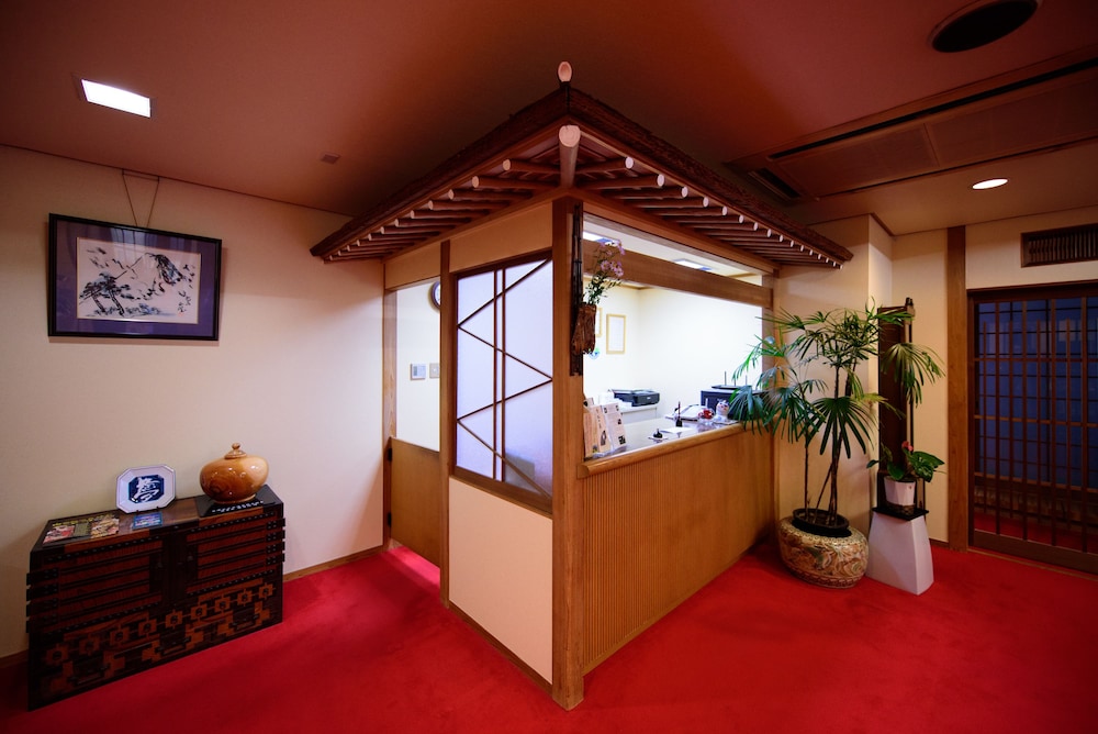 Yufuin Onsen Wafu Ryokan Tsuenosho 19/29
