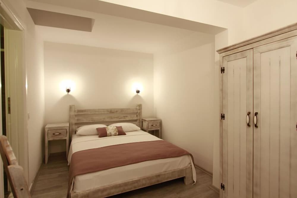 Aksam Sefasi Hotel 8/33