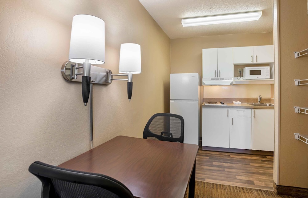 Extended Stay America - Raleigh - Rdu Airport 39/51