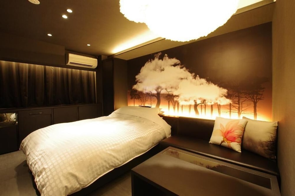 Susukino Love Hotel-1 - Adults Only 6/20