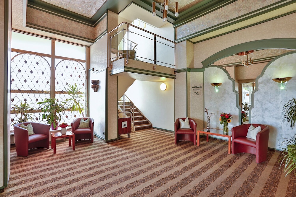 Best Living Hotel Arotel 44/67