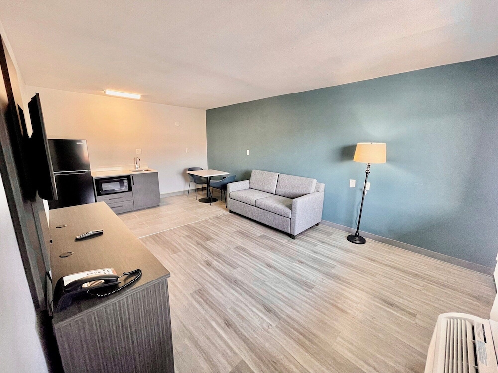 Studio6 Jackson, MS - I-55 32/41