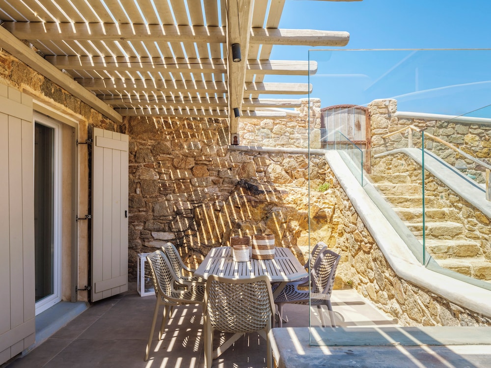 Mykonos Residence Villas & Suites 24/48