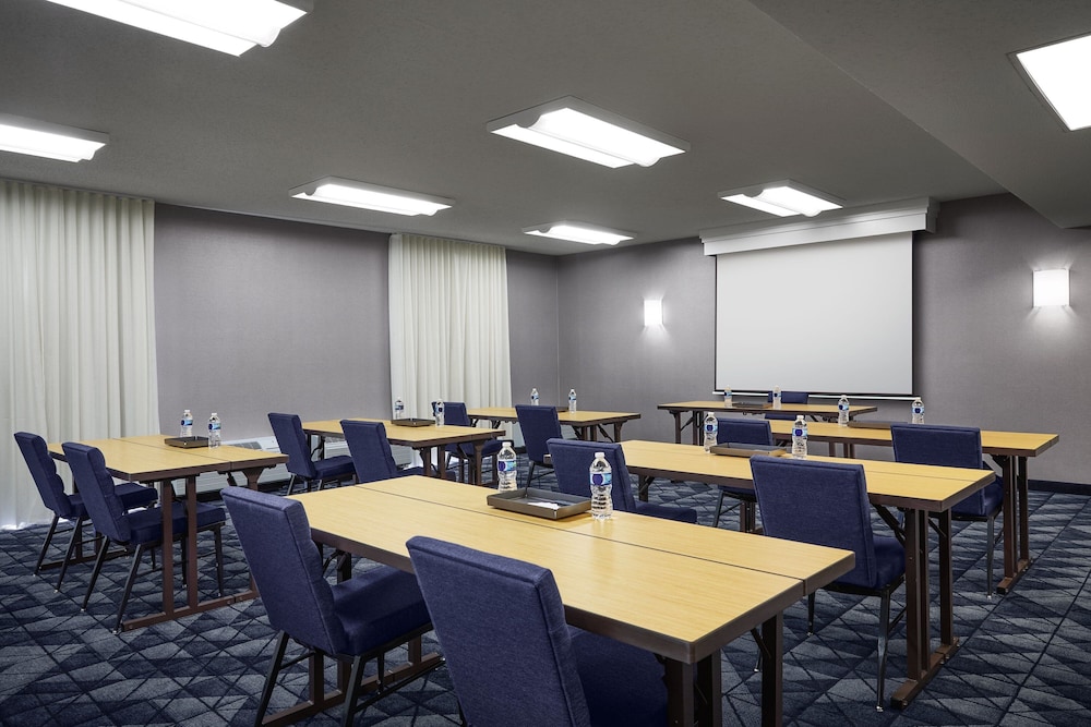 Courtyard by Marriott Kansas City Overland Park/Metcalf, South of College Boulevard 50/56