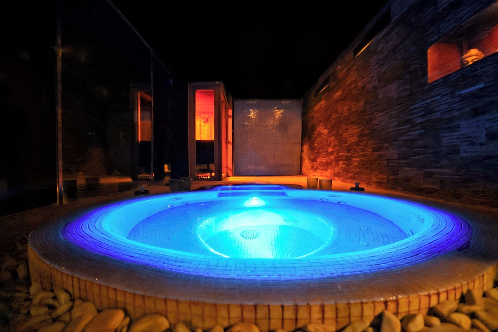Swiss Moraira - Adults Only 26/50