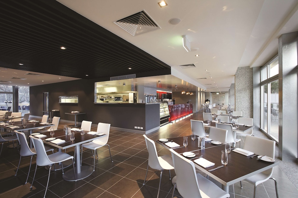 Adina Apartment Hotel Perth 59/73