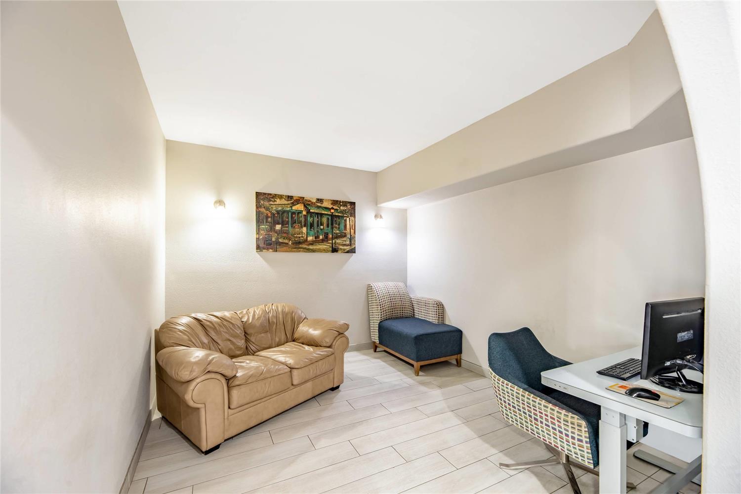Quality Inn & Suites Rio Grande City, TX 21/39