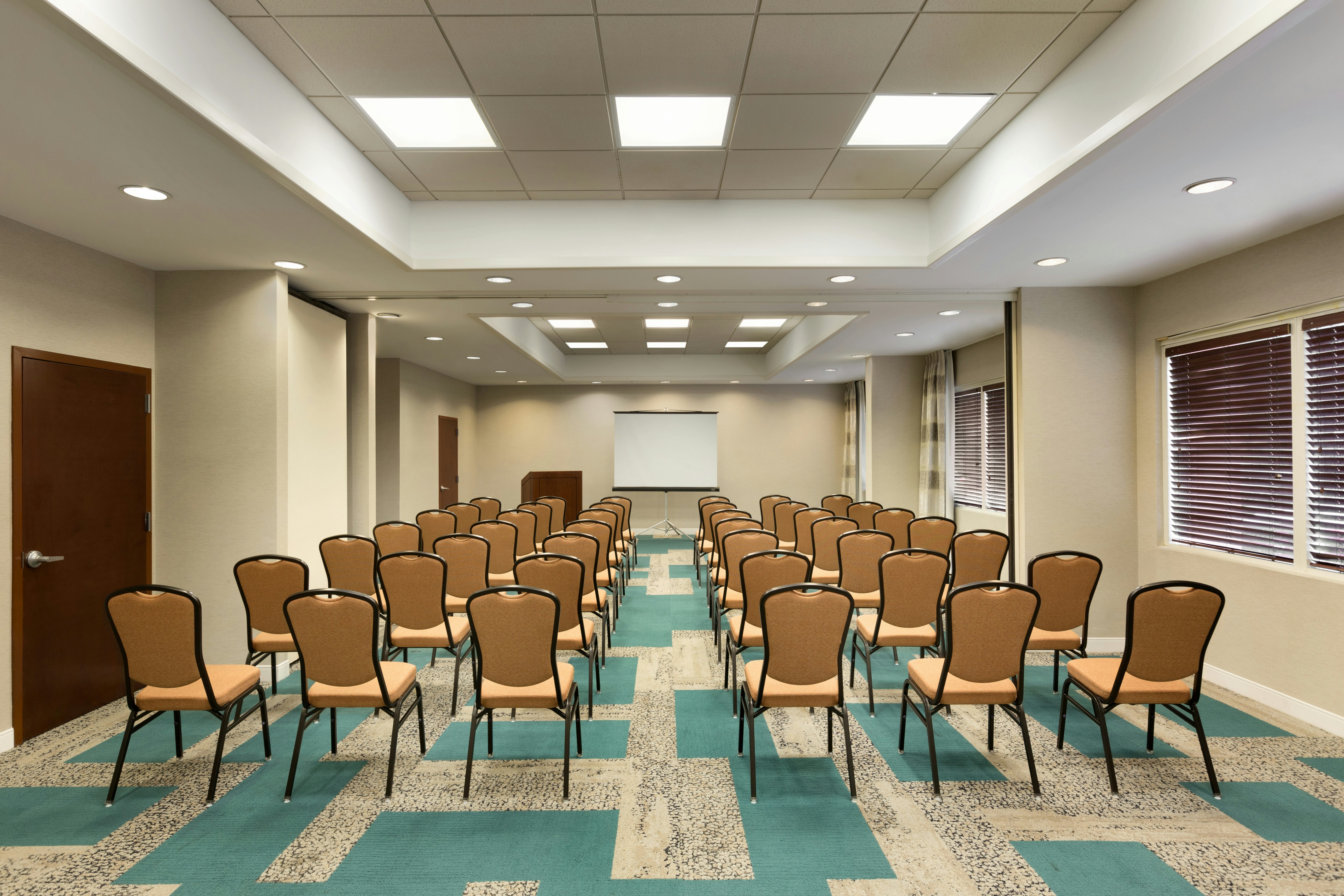 Hampton Inn Denville/Rockaway/Parsippany 19/22