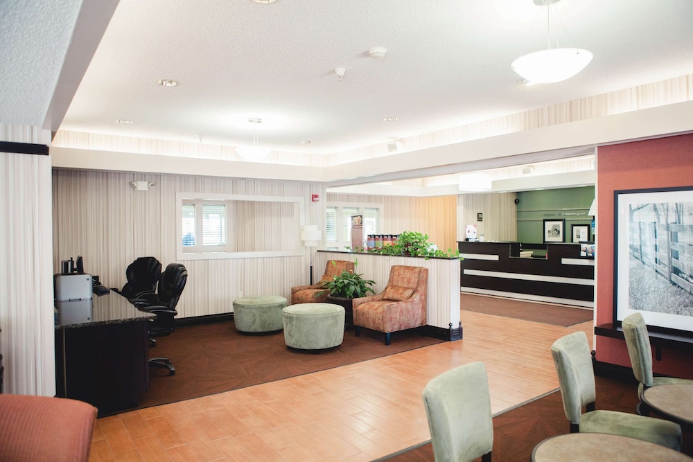 Hampton Inn Bloomington West 32/45