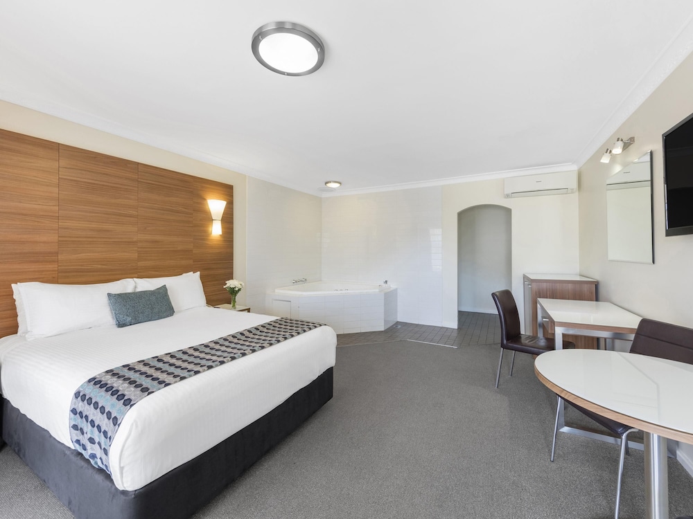Mercure Wagga Wagga 19/50