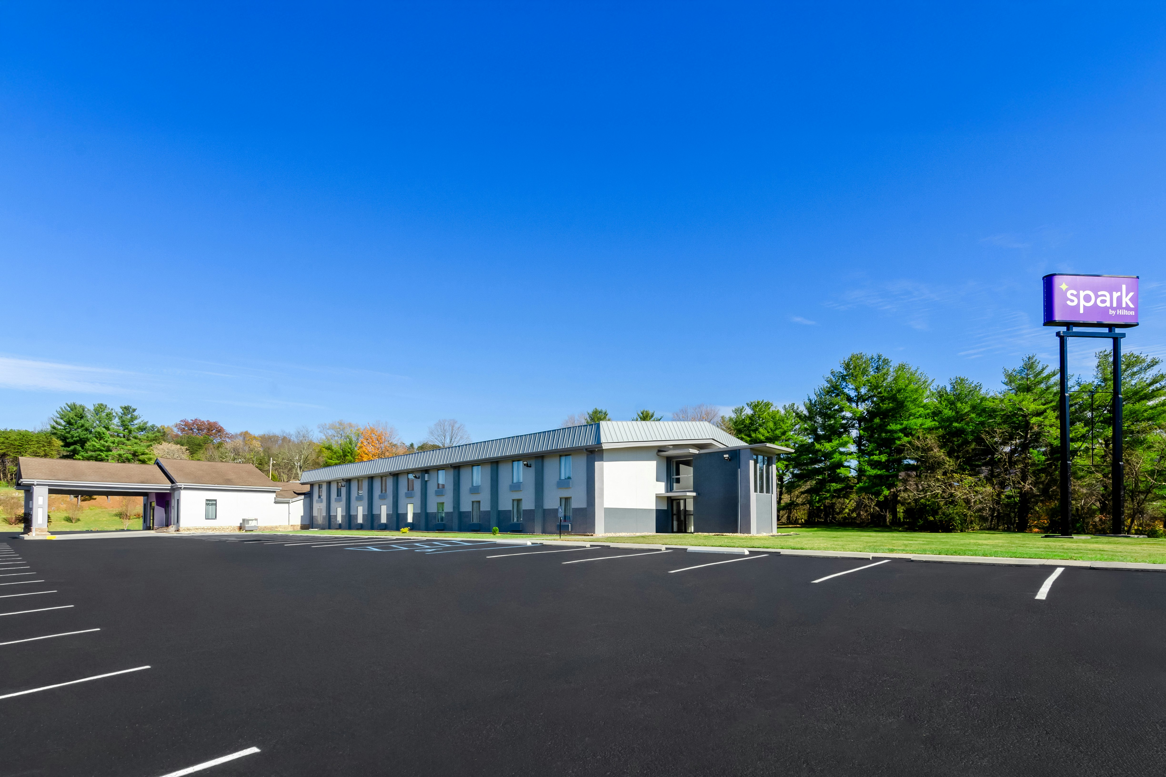 Spark by Hilton Daleville Roanoke North 12/12