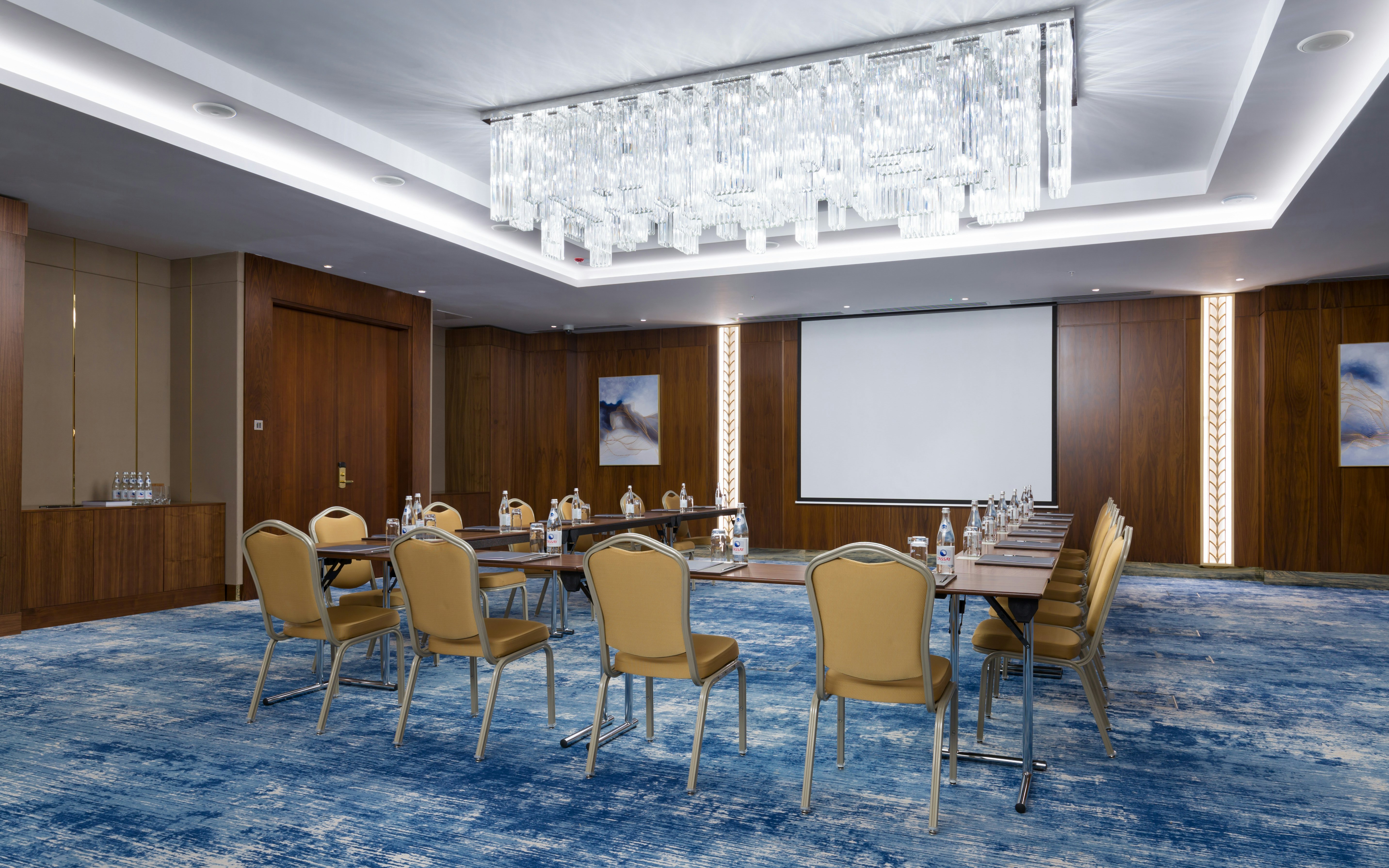 Hilton Astana 30/36
