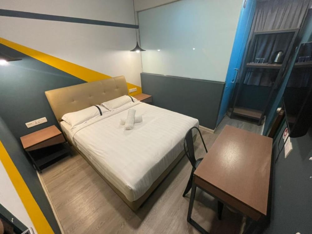 Smile Hotel Subang Airport 8/15