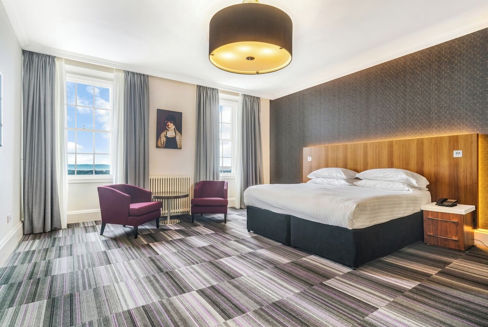 The Place Hotel 32/69