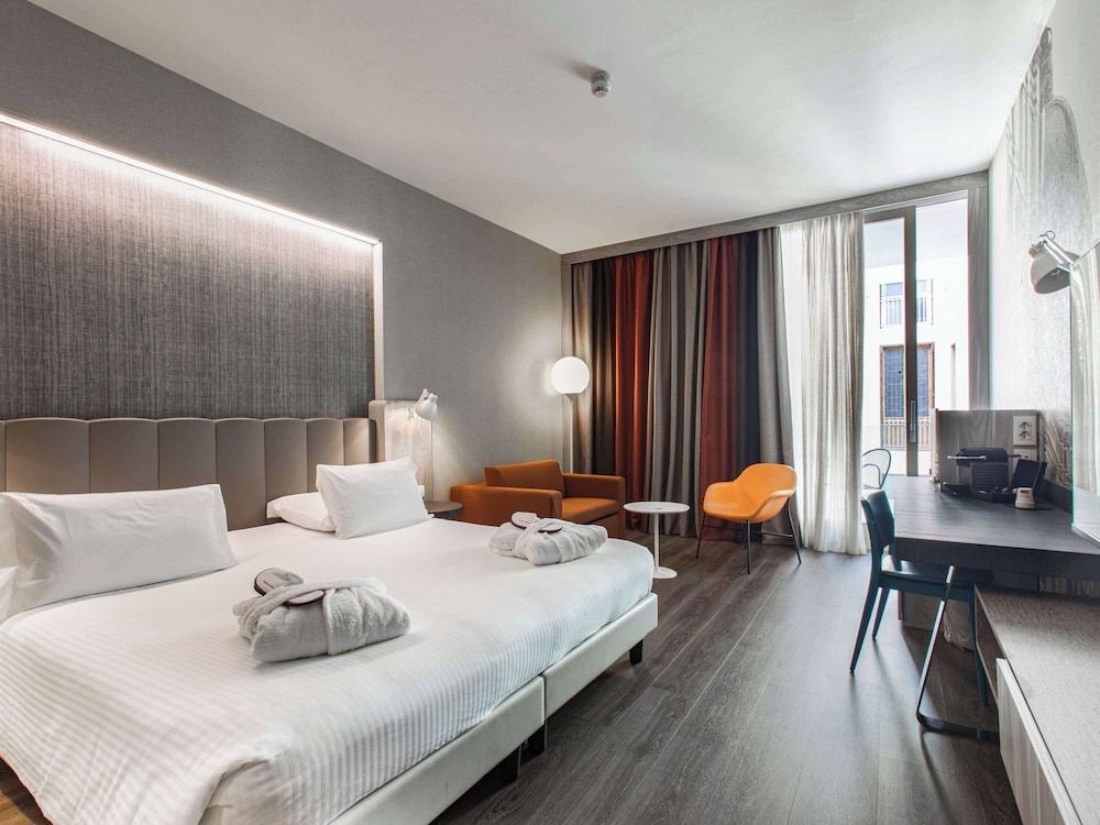 MERCURE FIRENZE CENTRO 17/73