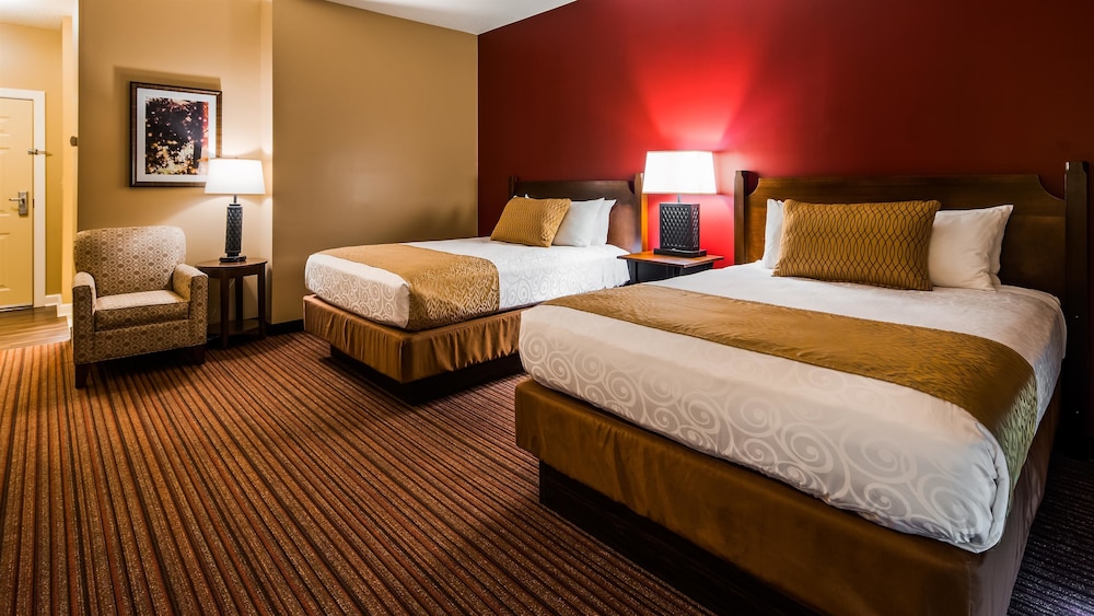 Best Western Plus Dutch Haus Inn And Suites 15/48