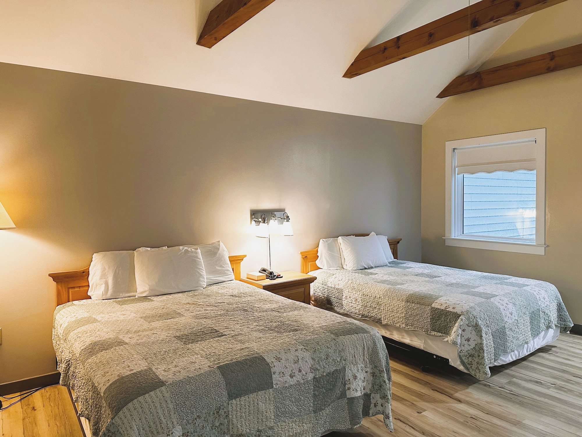 Deluxe, Cottage, 2 Queen Beds