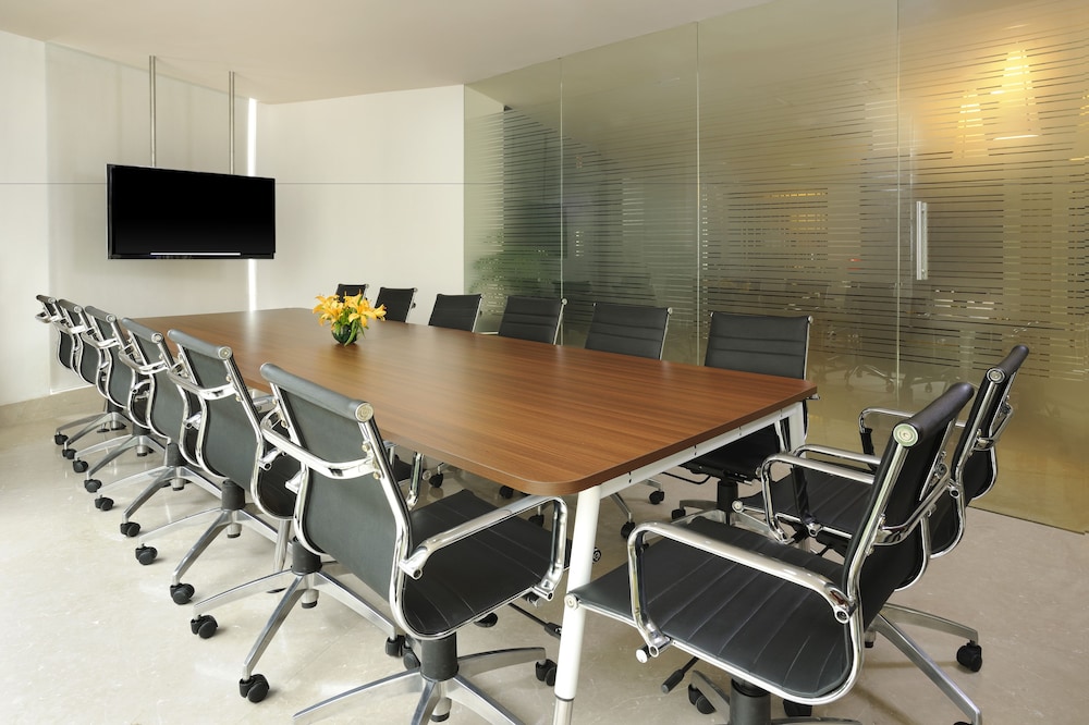 Four Points By Sheraton Ahmedabad 40/41
