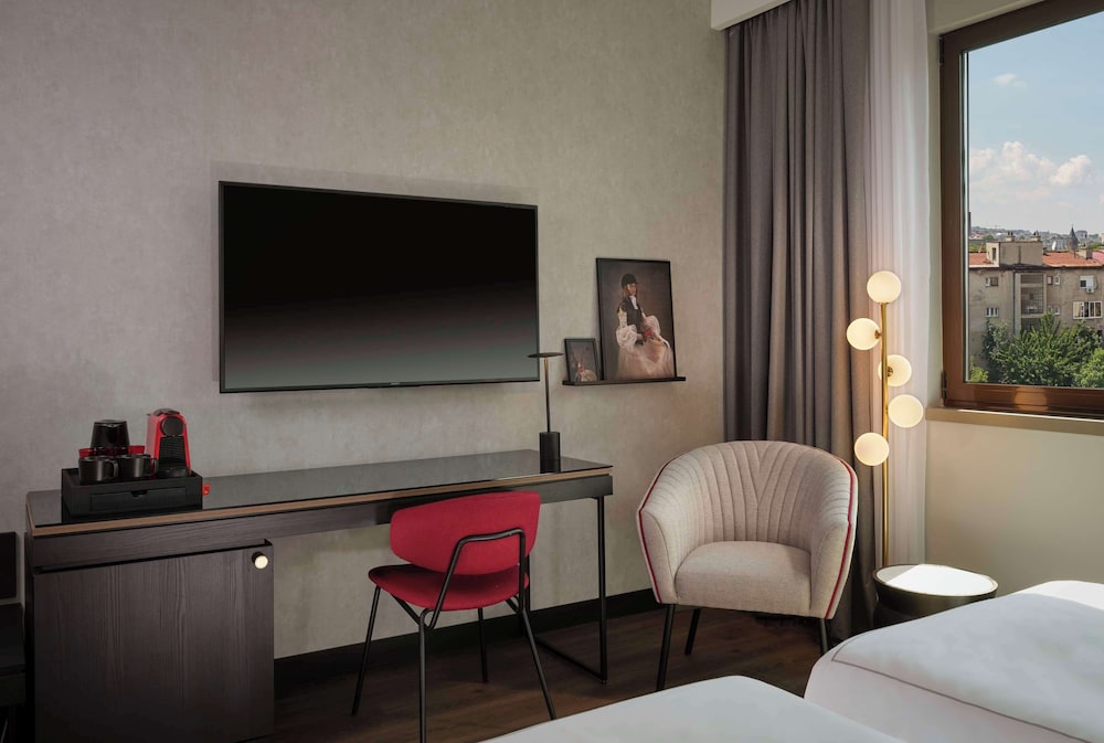 Radisson RED Belgrade 62/64
