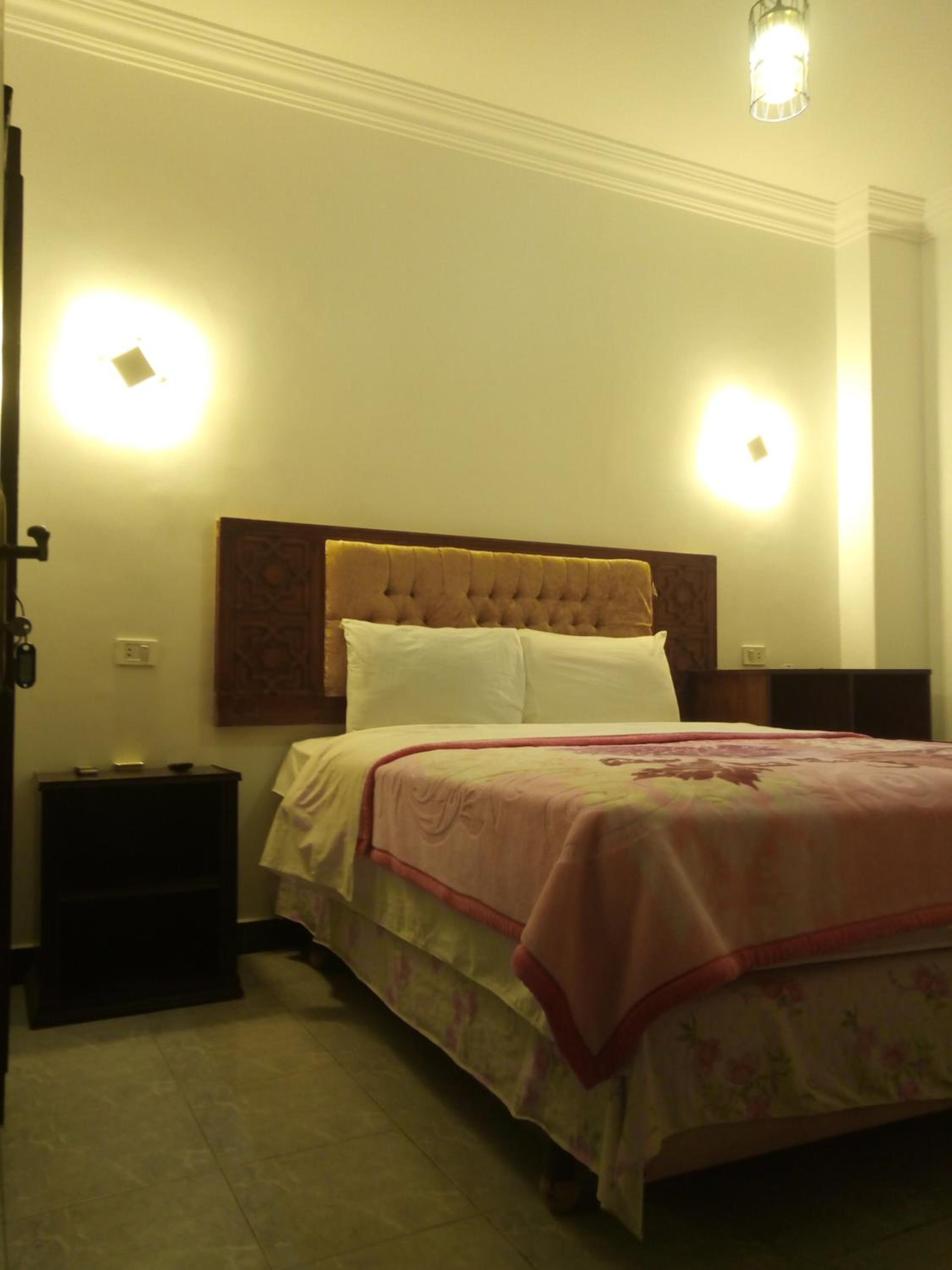 Room, Single