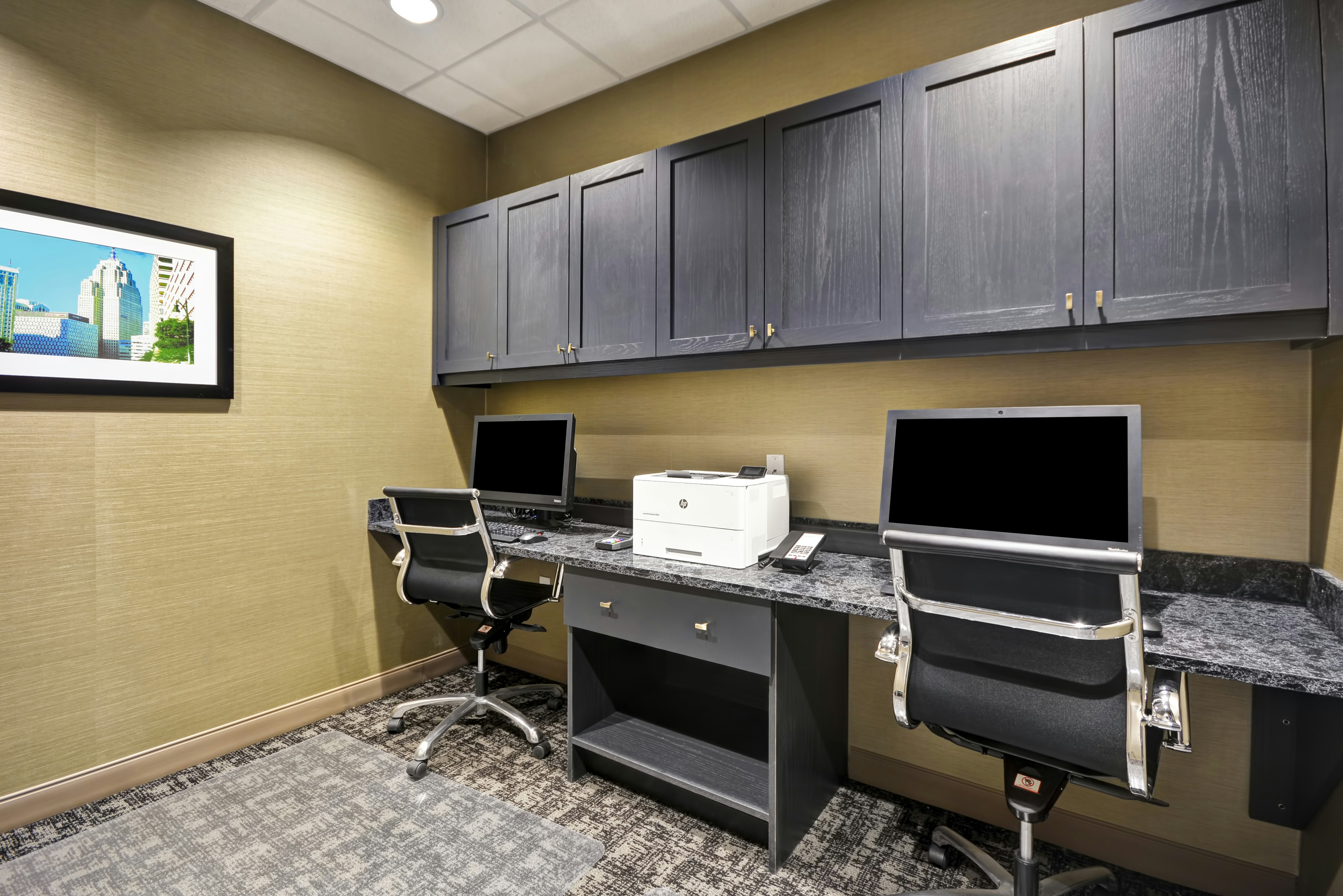 Hampton Inn Suites Detroit Warren 41/49
