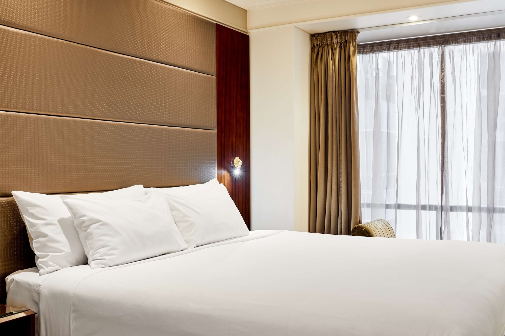 One Bedroom King Suite