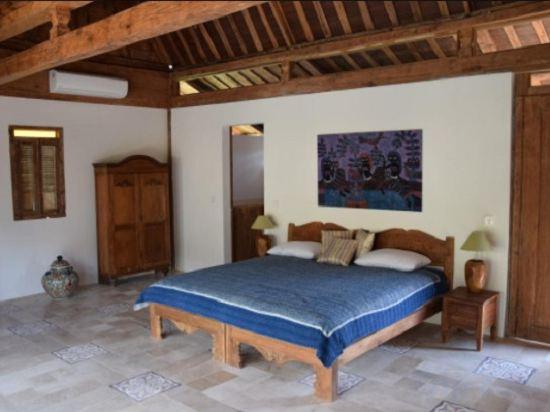 Superior, Mountain View, Pool Access
