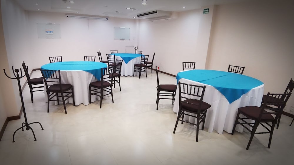 Hotel Mision Express Pachuca 26/36