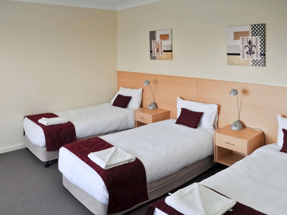 ibis Styles Orange 17/55