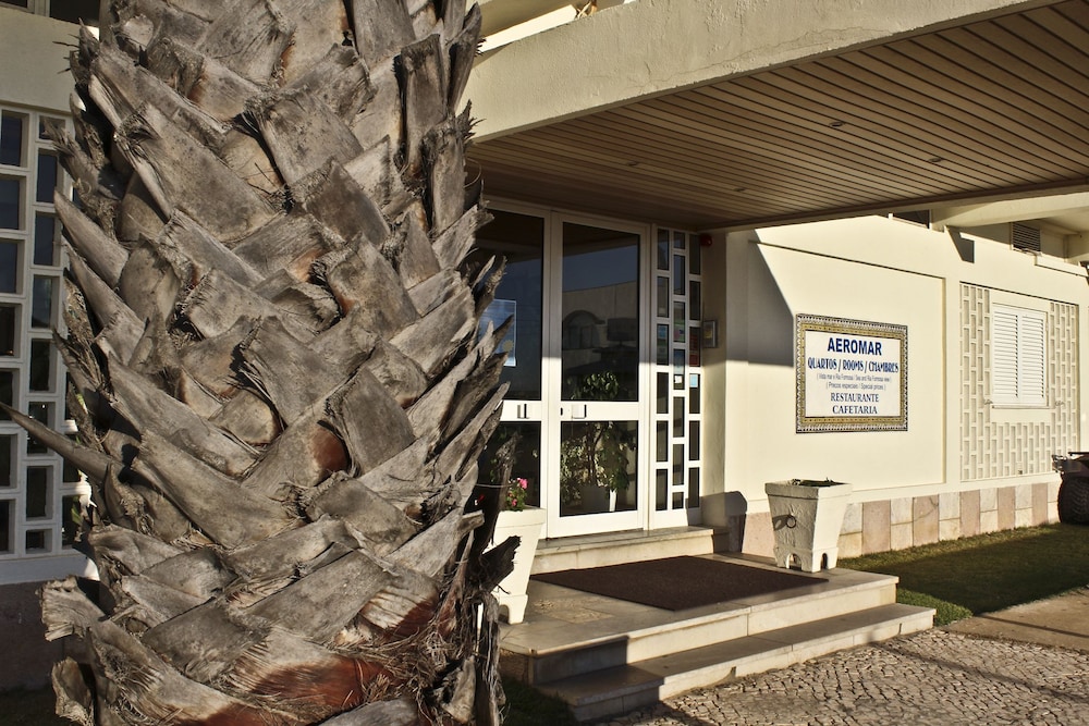 Hotel Aeromar 7/43