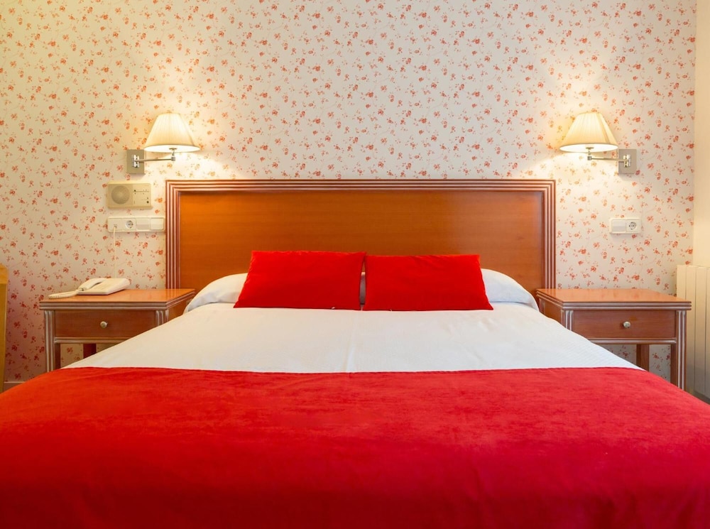 Hotel Los Arces 35/68