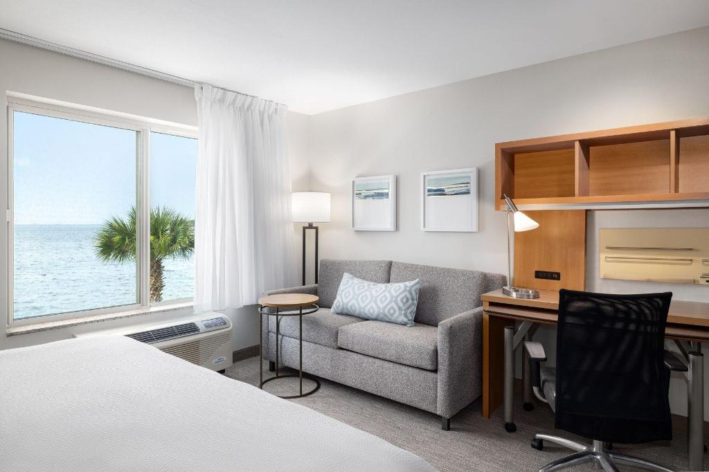 Studio, King Bed, Water View, Sofa