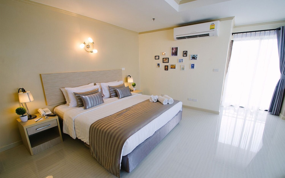 Thipurai City Hotel 24/79