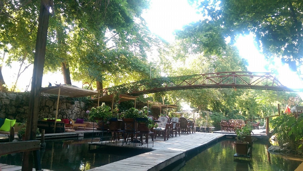 Arikanda River Garden Hotel 22/26