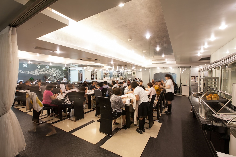 Chiayi King Hotel 51/65