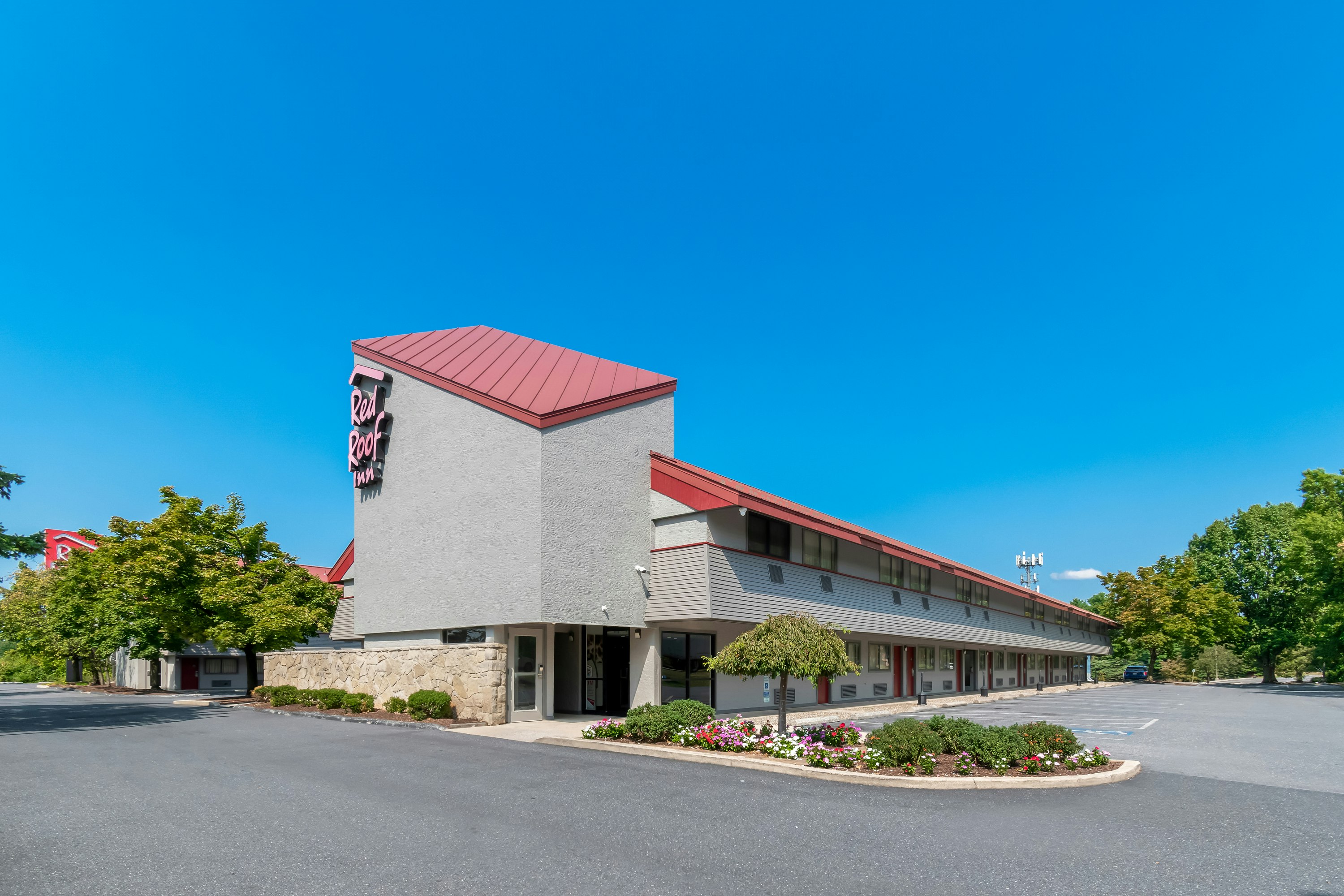 Red Roof Inn Harrisburg North 2/24