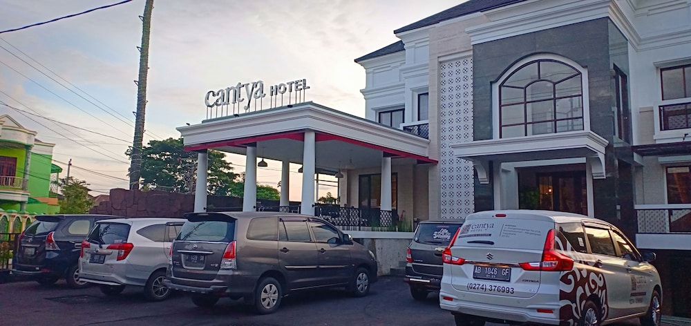 Cantya Hotel 4/32