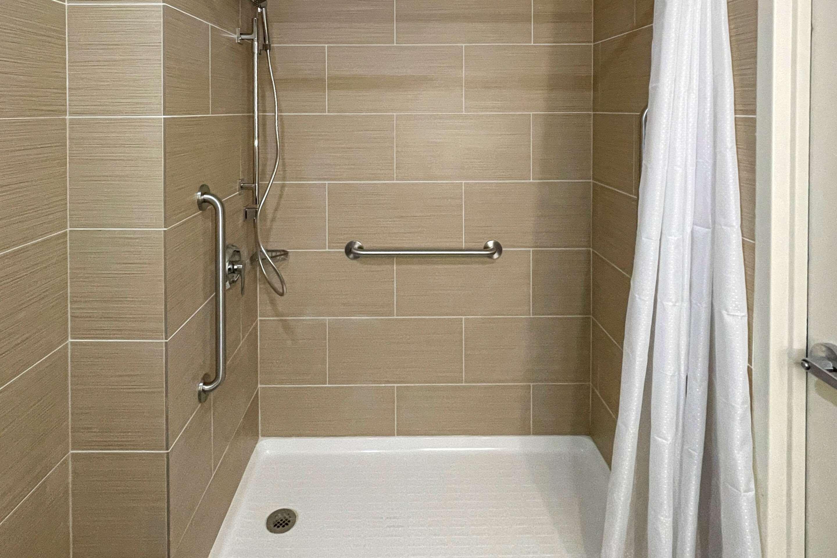 Sleep Inn 185th Street Bronx, NY 34/34