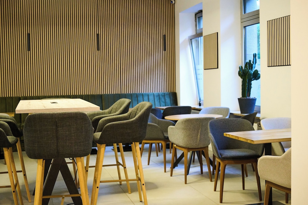 Hotel Schumacher Dusseldorf 54/66