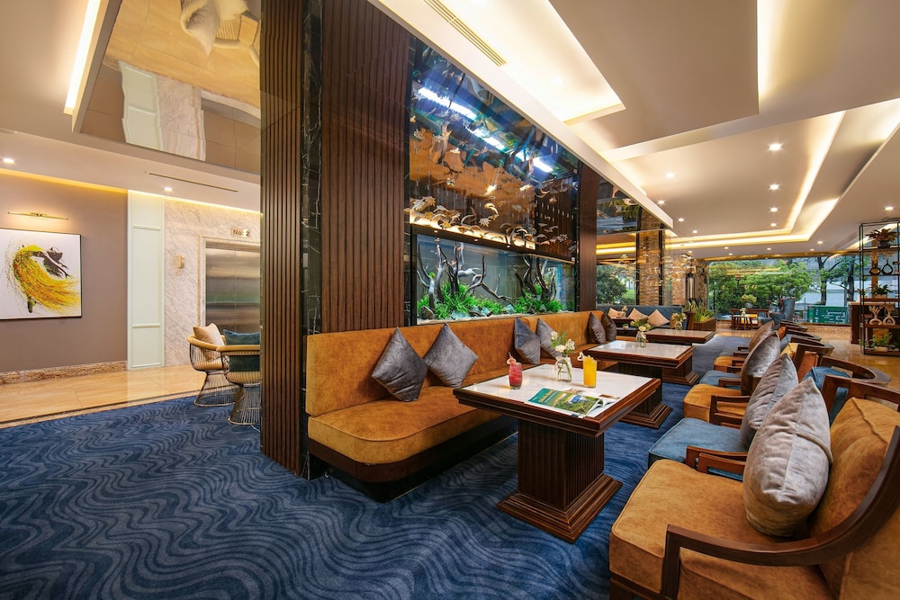 Gloud Hotel 38/50