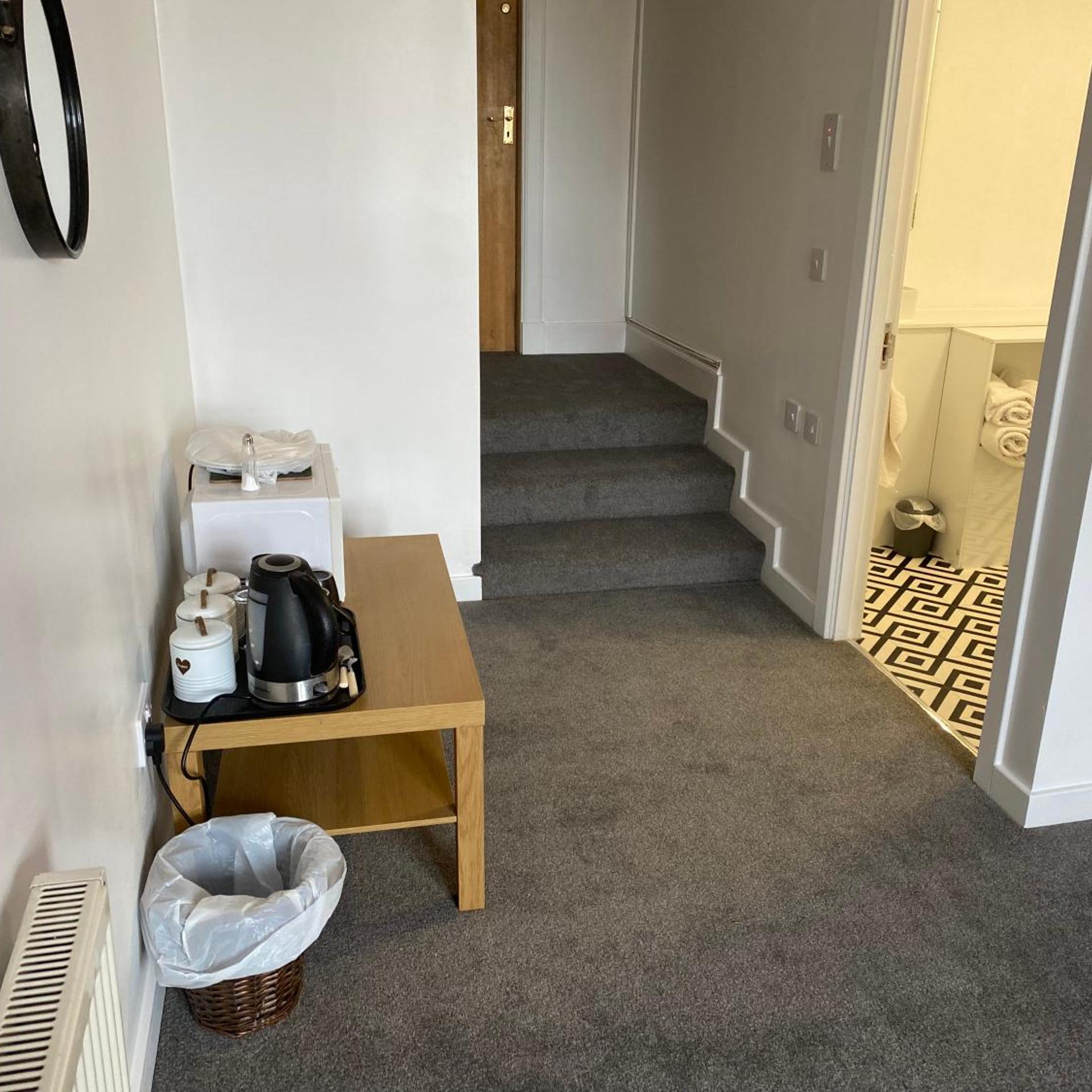 Grant Arms Hotel 24/50