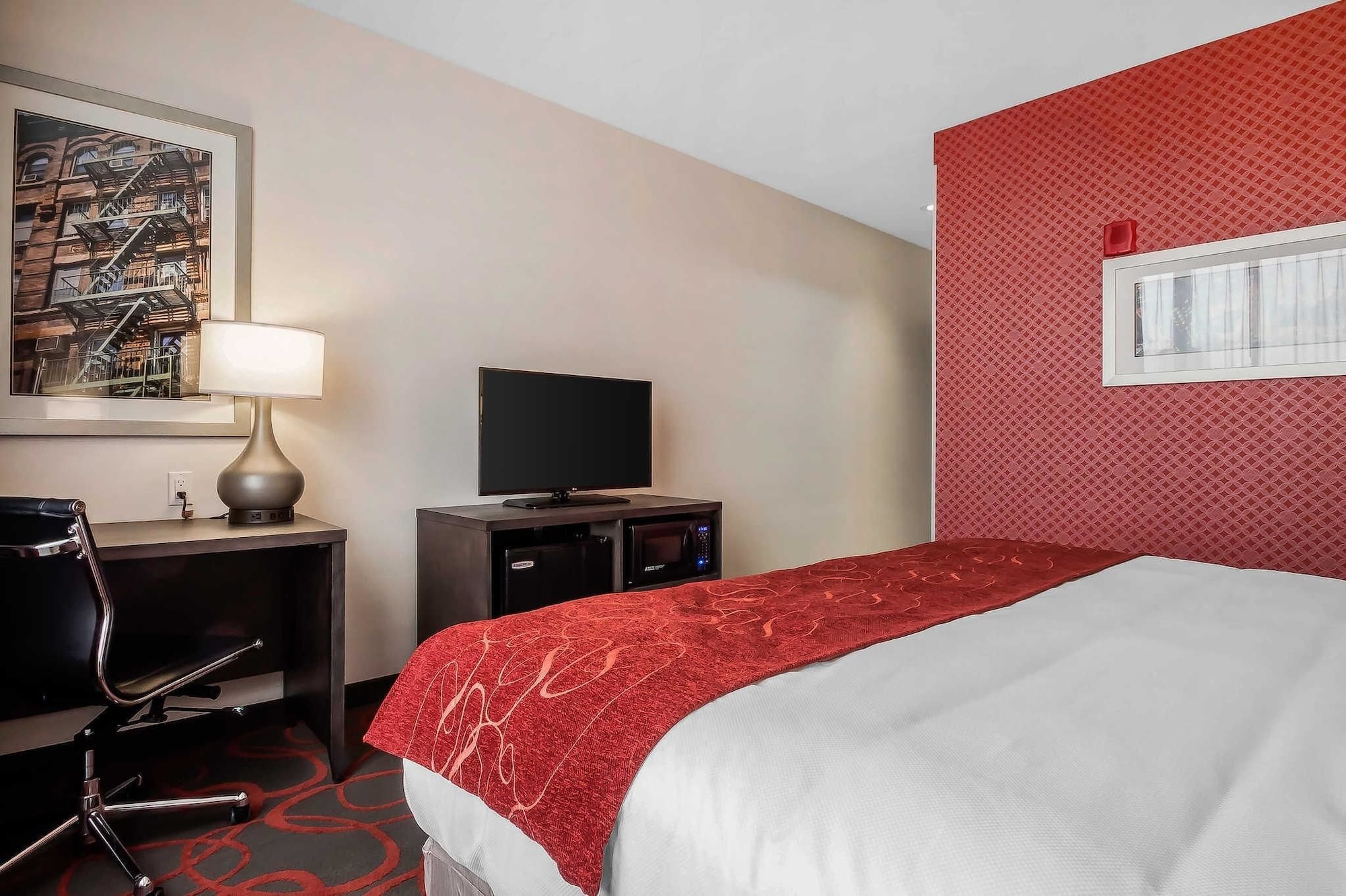 غرفة قياسية بسرير كينج، Comfort Inn And Suites Near Stadium 4/4