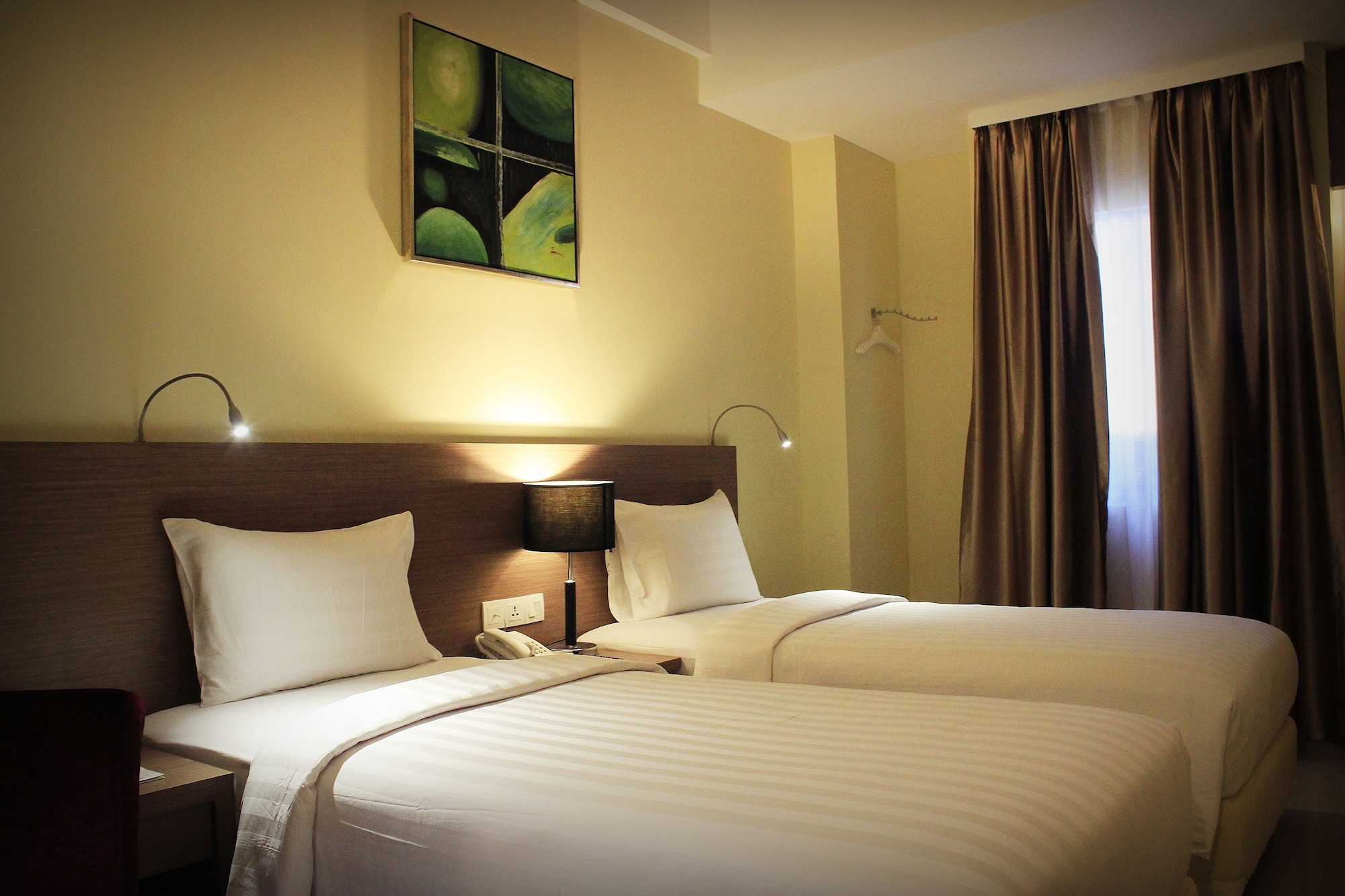غرفة سوبيريور بسريرين منفصلين، Biz Hotel Batam 3/5