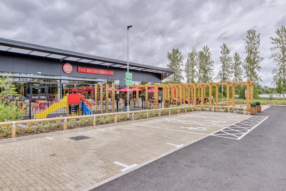 Premier Inn Milton Keynes East Willen Lake 36/41