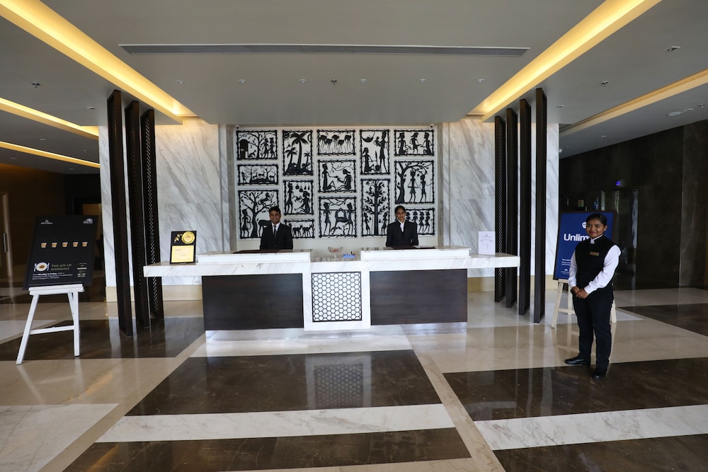 Hotel Sayaji Raipur 7/73